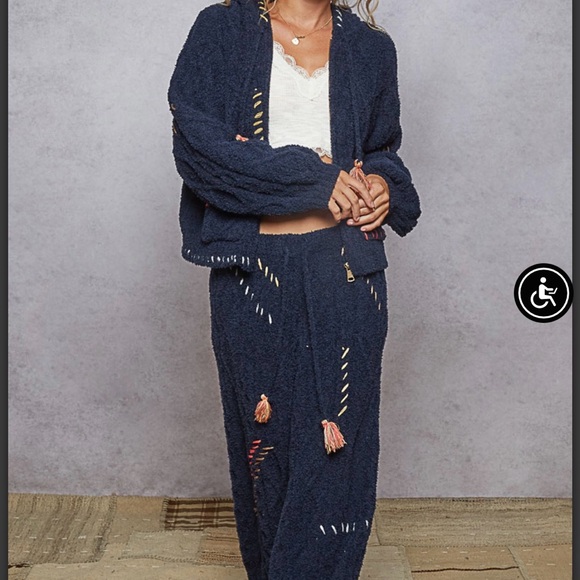 BPB217-8💙🤍NEW! POL perfection in navy berber elastic waist pants-stunning! - Picture 8 of 9